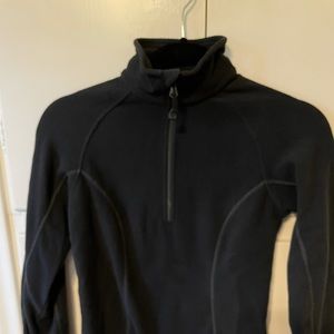 Mountain hardware half zip fleece